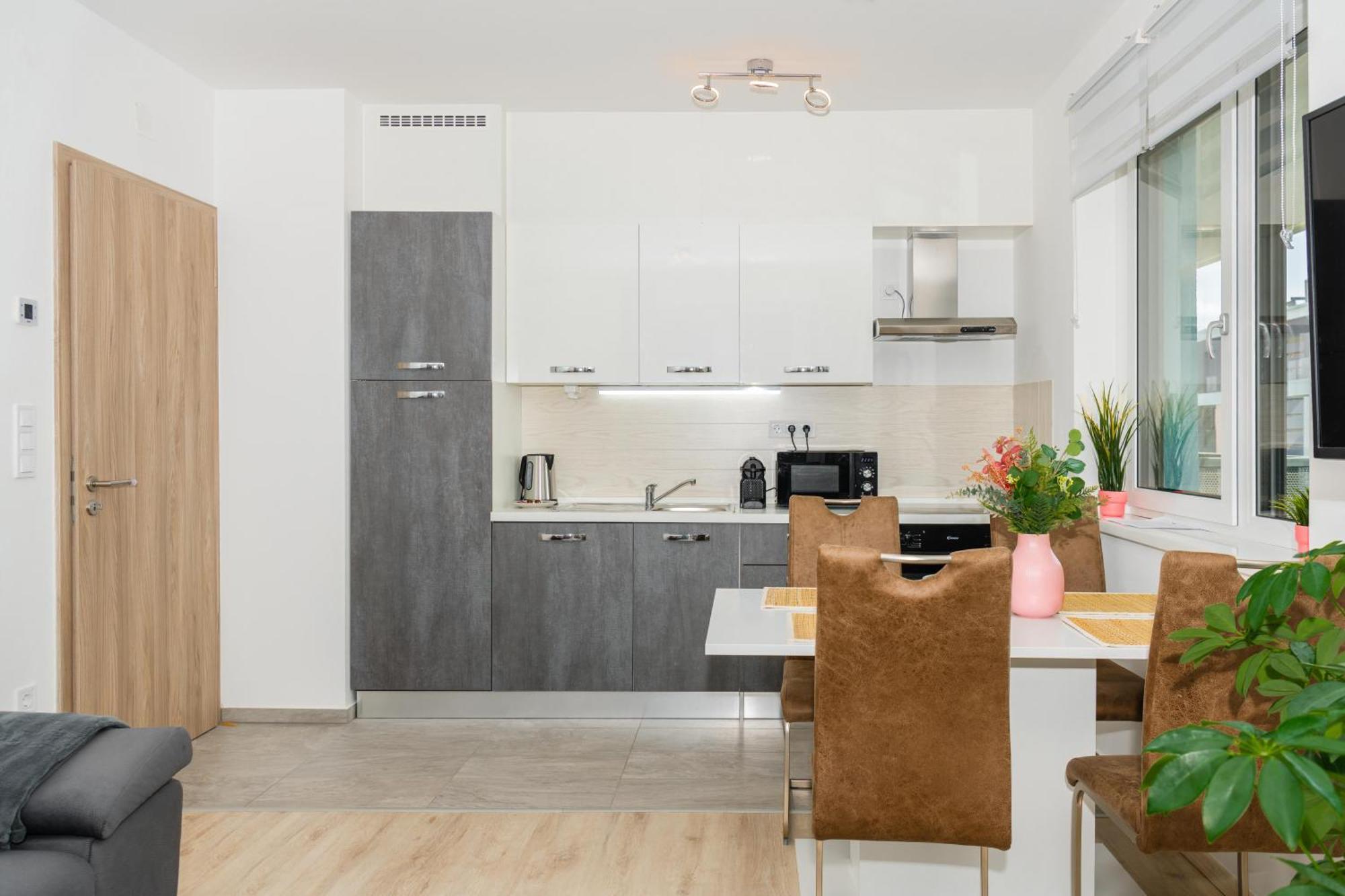 Waterfront City Apartments By Urbanrent Будапеща Екстериор снимка